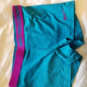 Nike short